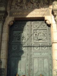 De deur van de Sacre Coeur.