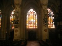 Interieur, glas in loodramen, van de Sint-Michiels en Sint-Goedelekathedraal