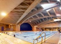 Het grote zwembad midden in Parijs van Suzanne Berlioux-les Halles.